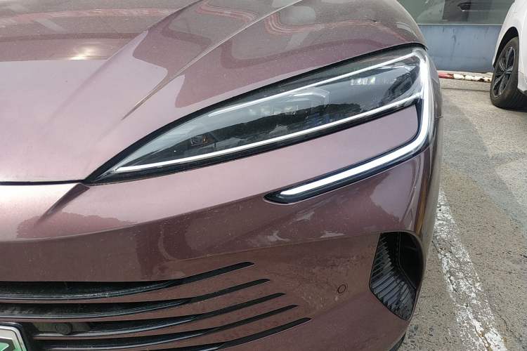 Used BYD Seal 2023 DM-i 1.5T 121km Flagship Model
