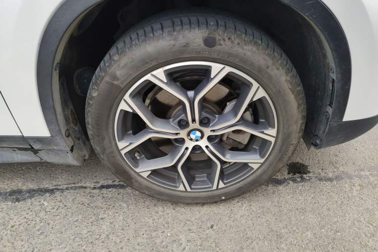 Used BMW X1 2020 sDrive25Li Leading Model
