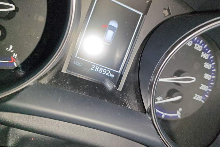 Used Toyota IZOA 2018 2.0L Yichi Version China VI Standard