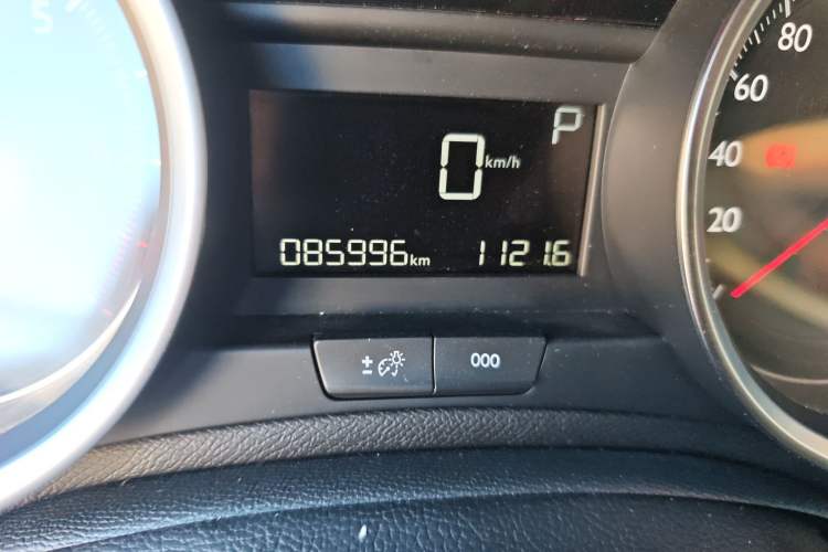 Used Peugeot 408 2016 1.6T Automatic Luxury Edition Odometer Close Up