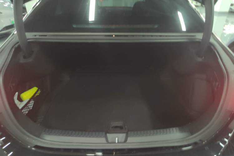 Used Mercedes-Benz E-Class 2025 Facelift E 300 L Fashion Edition