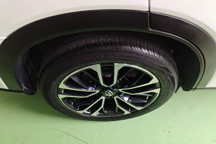 Used GAC Trumpchi GS4 PLUS 2021 270T Automatic Star Edition Right Rear Wheel Hub