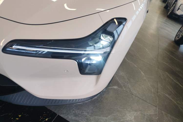 Used XPeng MONA M03 2024 620 with Ultra-Long Range
