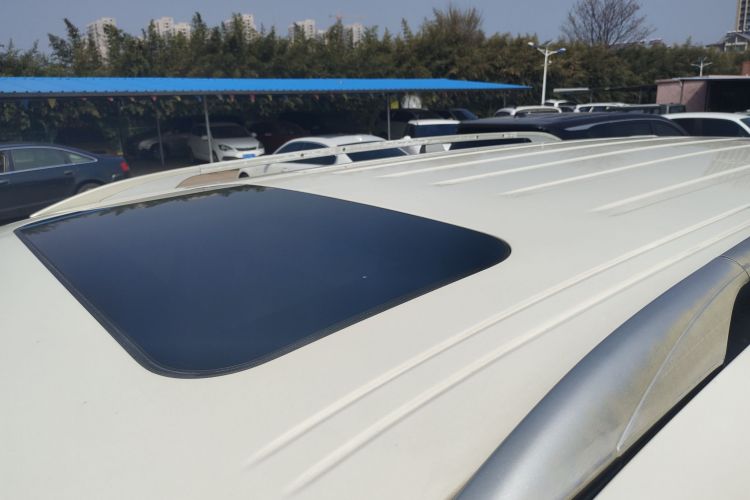 Used Nissan Patrol 2019 Y62 4.0L SE OPT with 18-inch Wheels – Middle East Roof