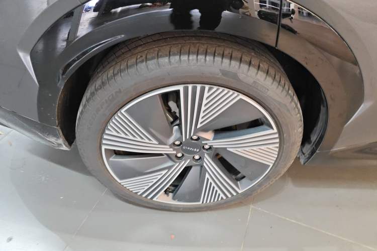 Used Lynk & Co 08 EM-P 2023 245km Ultra-Long Range Halo