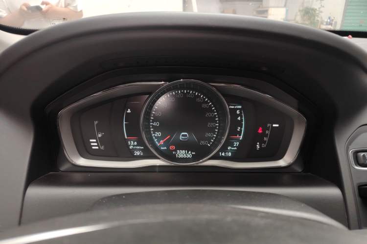Used Volvo XC60 2015 T5 AWD Smart Drive Edition Instrument Cluster