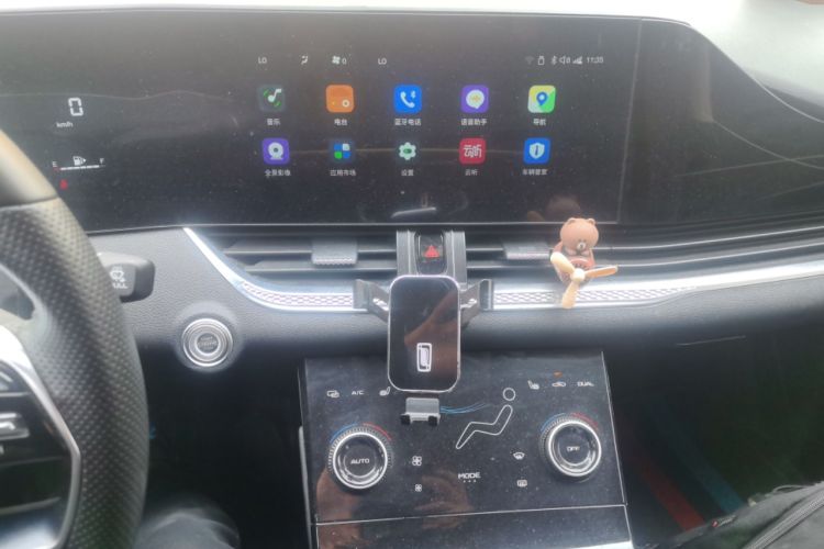 Used Bestune B70 2023 Third Generation 1.5T Automatic Enjoyment Version Audio And AC Panel