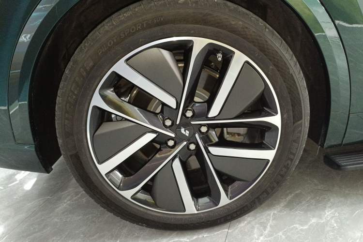 Used Li Auto L9 2024 Ultra Model
