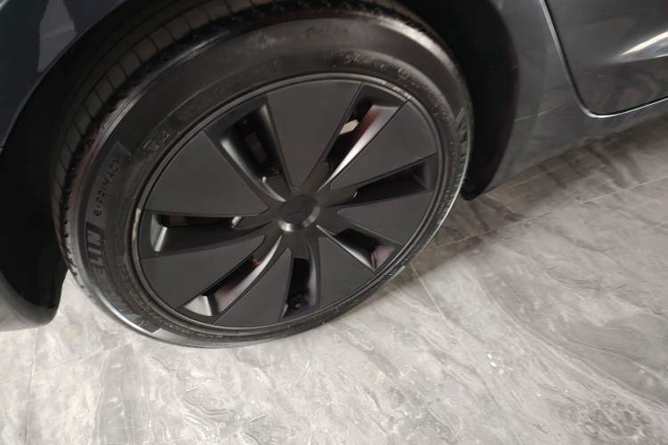 Used Tesla Model 3 2023 Rear-Wheel-Drive Version