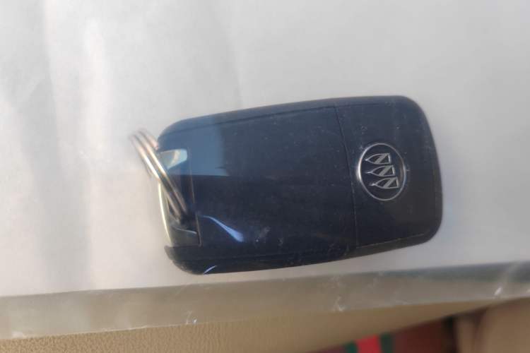 Used Buick GL8 2014 3.0L GT Luxury Business Haoya Edition