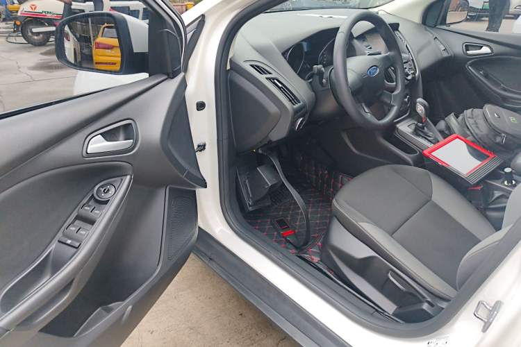 Used Ford Focus 2012 Hatchback 1.6L Automatic Comfort Model
