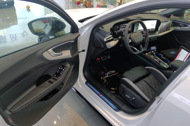 Used Audi A5L 2026 2.0T Sport Plus
