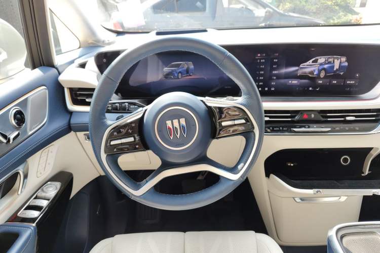Used Buick Century 2023 2.0T Six-Seater Yinshi Edition Steering Wheel