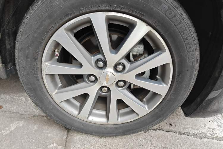 Used Chevrolet Malibu 2018 530T Automatic Luxury Edition Right Front Wheel Hub
