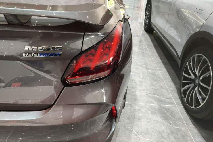 Used MG 5 2021 Revised Version 180 DVVT CVT Youth Luxury Edition Right Rear Taillight