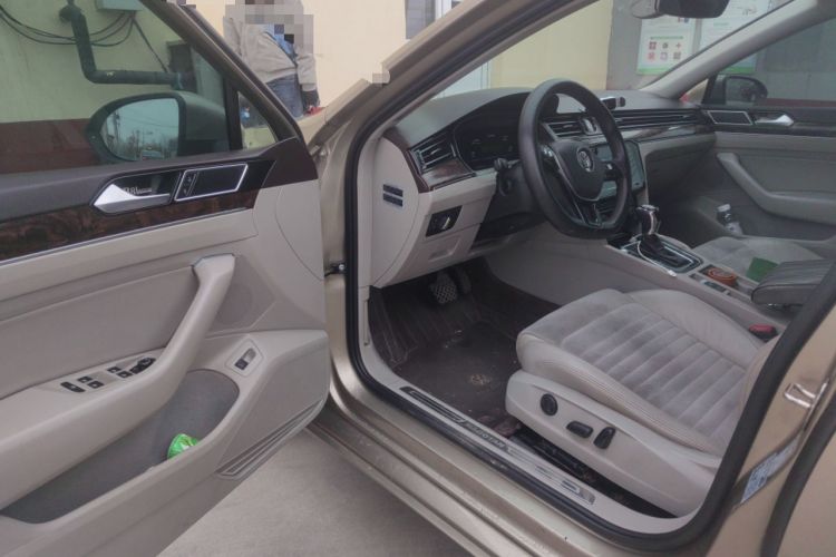 Used Volkswagen Magotan 2017 380TSI DSG Luxury Model
