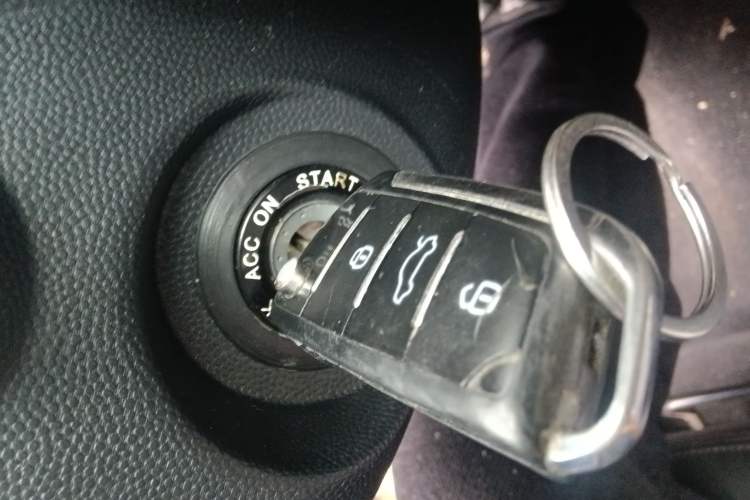 Used JAC Group Refine S5 2015 1.5T Manual Luxury Model
