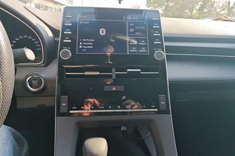 Used Toyota Avalon 2019 2.0L Ambition Edition China VI