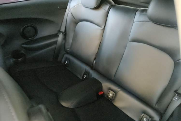 Used MINI MINI 2014 1.5T COOPER Fun
