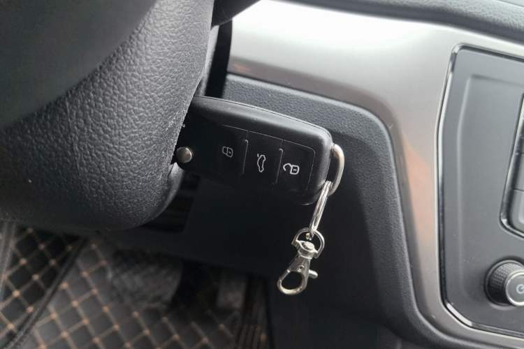 Used Volkswagen Lavida 2019 Lavida Start 1.5L Automatic Trendy Version China VI Standard Vehicle Key