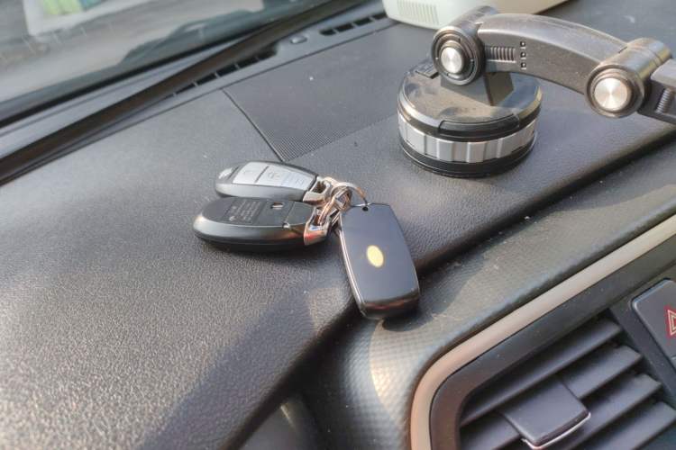 Used Suzuki S-Cross 2014 1.6L CVT Two-Wheel Drive Elite Version Vehicle Key