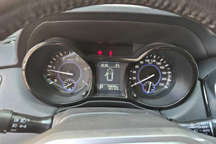 Used JMC Yusheng S350 2016 2.4T Automatic 4x4 Diesel Luxury 5-Seater