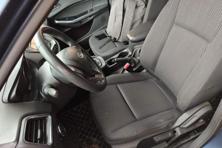 Used Ford Escort 2019 Revised Version 1.5L Manual "Quality Enjoyment" Trim (Tire Pressure Monitoring) China VI Standard Left Front Seat