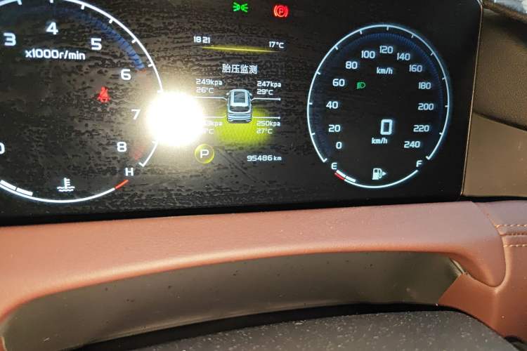 Used Geely Auto Haoyue 2022 1.8TD DCT Luxury 7-Seater