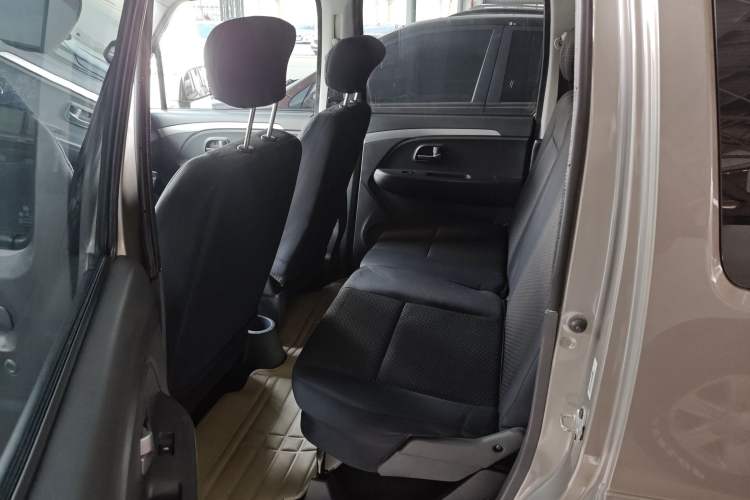 Used Suzuki Wagon R X5 2013 Cruise Edition 1.4L VVT Standard Model
