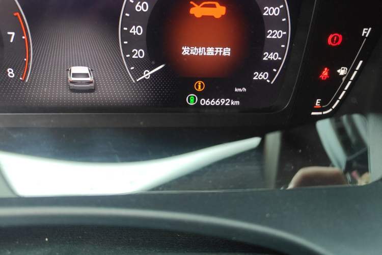 Used Honda Civic 2022 240TURBO CVT Dynamic Edition Odometer Close Up