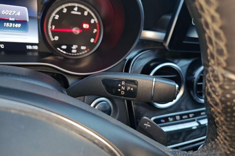 Used Mercedes-Benz C-Class 2015 Revised C 200 L Sport Edition Gear Lever