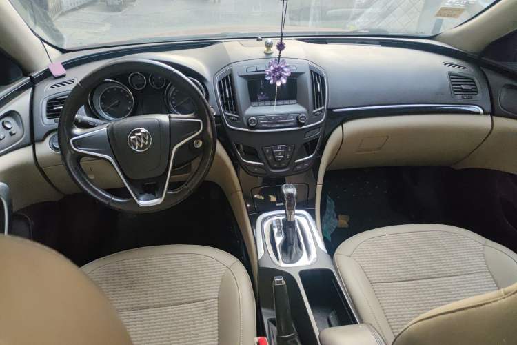 Used Buick Regal 2015 2.0L Leading Fashion Edition
