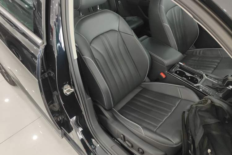 Used Volkswagen Passat 2022 330TSI Starry Elite Edition
