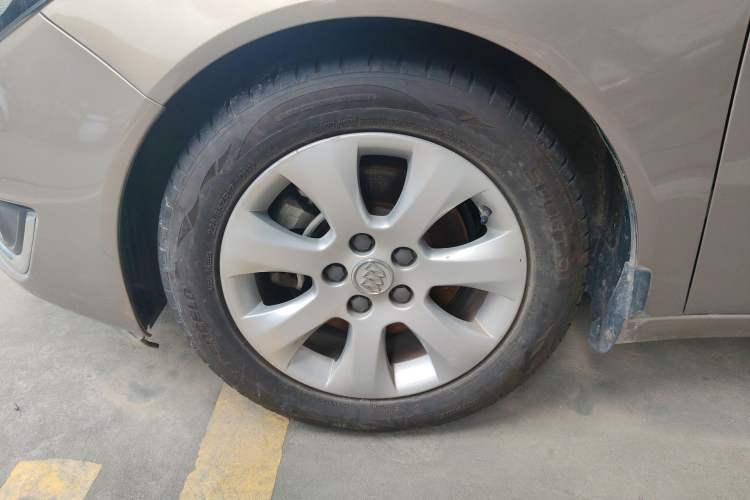 Used Buick Regal 2015 1.6T Elite Tech Model Left Front Wheel Hub