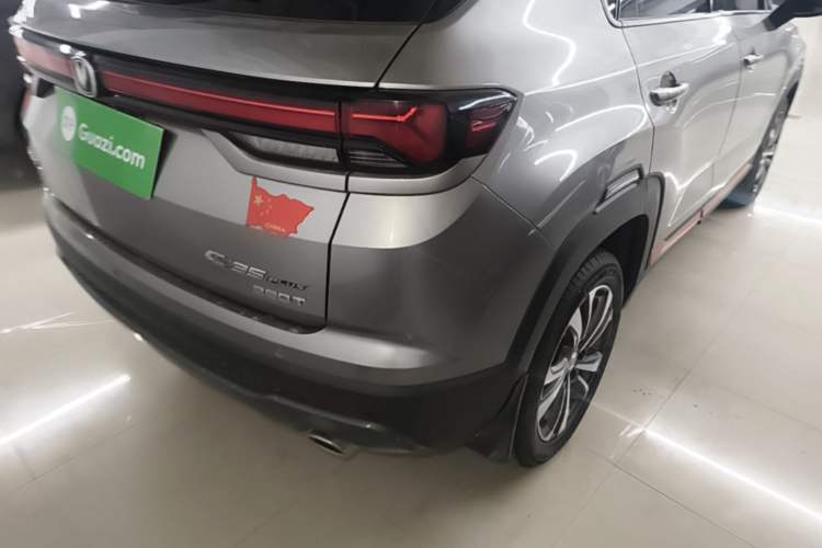 Used CHANGAN CS35PLUS 2021 Revised Version Blue Whale NE 1.4T DCT Luxury Edition
