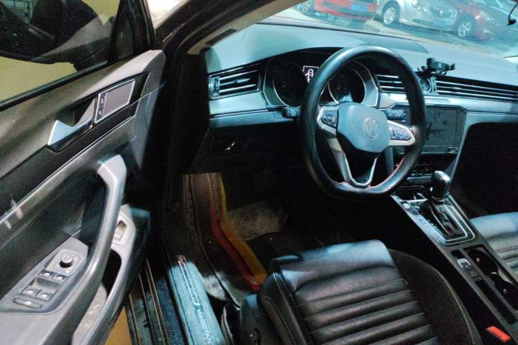 Used Volkswagen Magotan 2020 330TSI DSG Leading Model Driver Seat