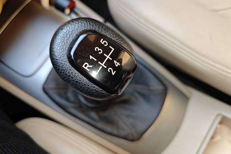 Used Buick Excelle 2011 1.6 LX-MT
