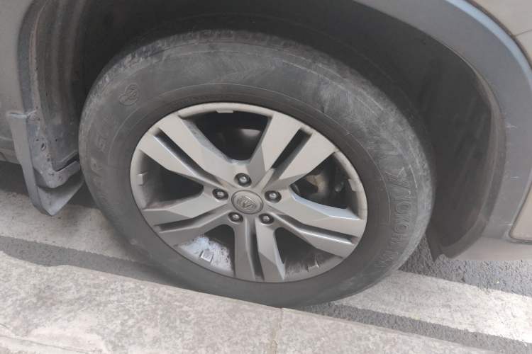 Used CHANGAN CS75 2014 1.8T Automatic Elite Model China IV Standard
