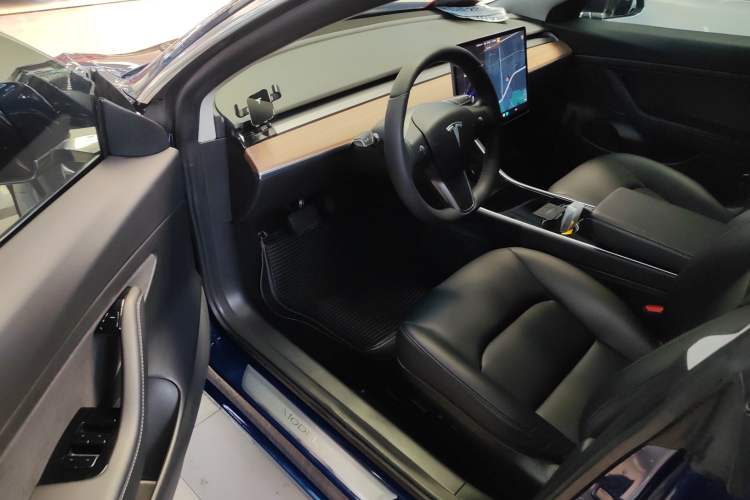 Used Tesla Model 3 2019 Standard Range Rear-Drive Upgraded Version Driver Seat