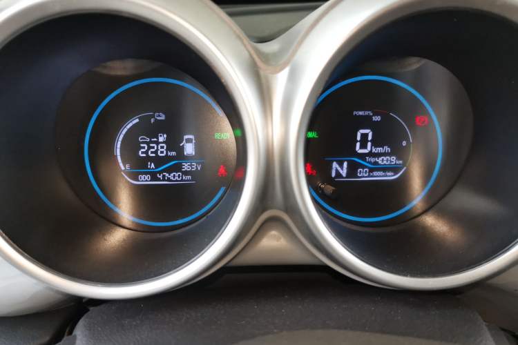 Used ORA Black Cat 2022 301km "Cute Pet" Version – Lithium Iron Phosphate Instrument Cluster