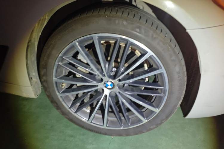 Used BMW 5 Series 2022 Restyled 530Li Leading Edition M Sport Package