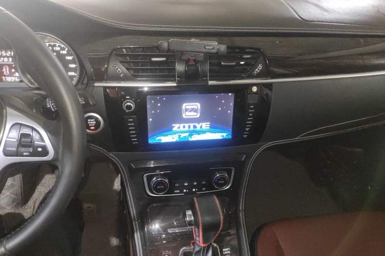Used Zotye T600 2015 2.0T DCT Prestige Edition Audio And AC Panel