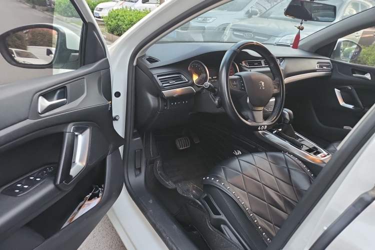 Used Peugeot 408 2018 Revised 350THP Automatic Luxury Edition Driver Seat