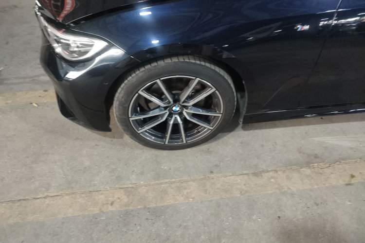 Used BMW 3 Series 2021 Second Facelift 325Li M Sport Package Left Front Wheel Hub