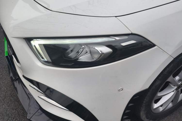 Used Mercedes-Benz A-Class 2020 Restyled A 200 L Sport Sedan Dynamic Version Exterior 6