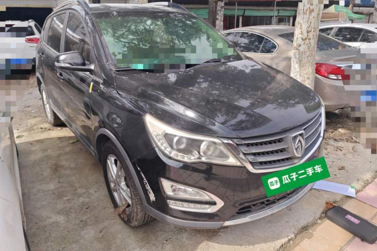 Used Baojun 560 2015 1.8L manual Comfort trim level