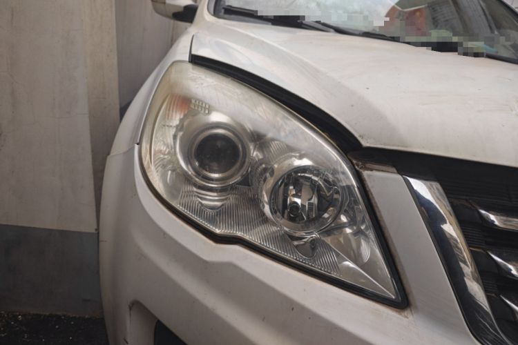 Used Haval H6 2013 Upgraded Model 1.5T Manual Two-Wheel Drive Urban Version