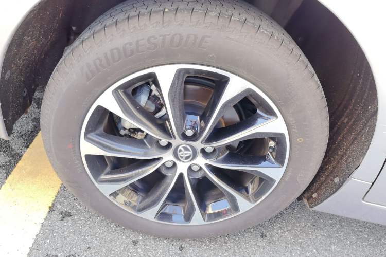 Used Toyota Avalon 2023 2.0L Luxury Edition