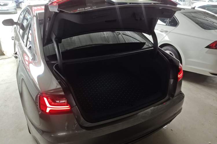 Used Audi A6L 2018 30th Anniversary Edition 35 TFSI Fashion Model