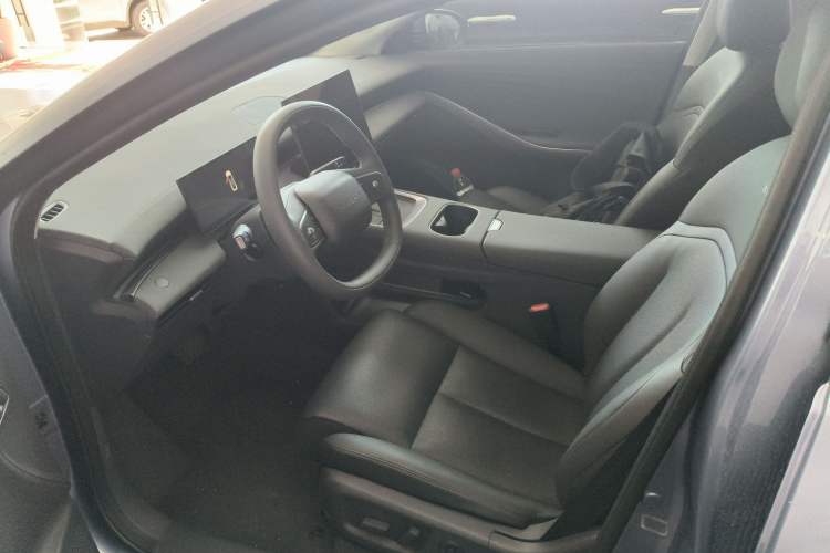 Used Nissan N6 2026 Model 180 Max